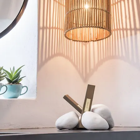 Konukevi Sophia View 4*